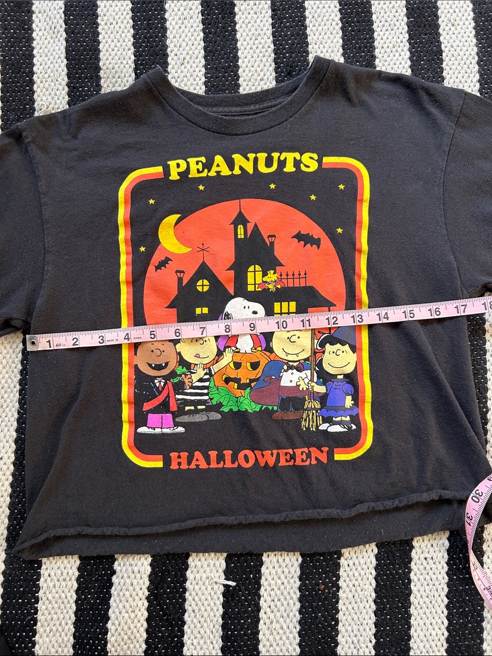 Peanuts Halloween cropped shirt - Picture 3 of 6